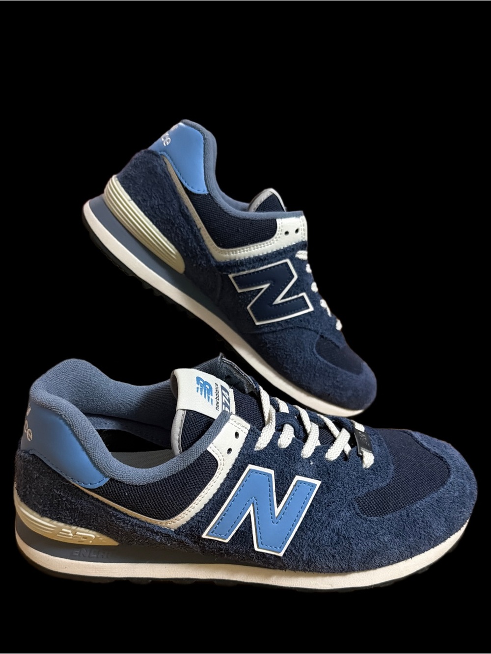 New Balance 574 Men's size 11 Navy and Light Blue Suede Lifestyle Runner